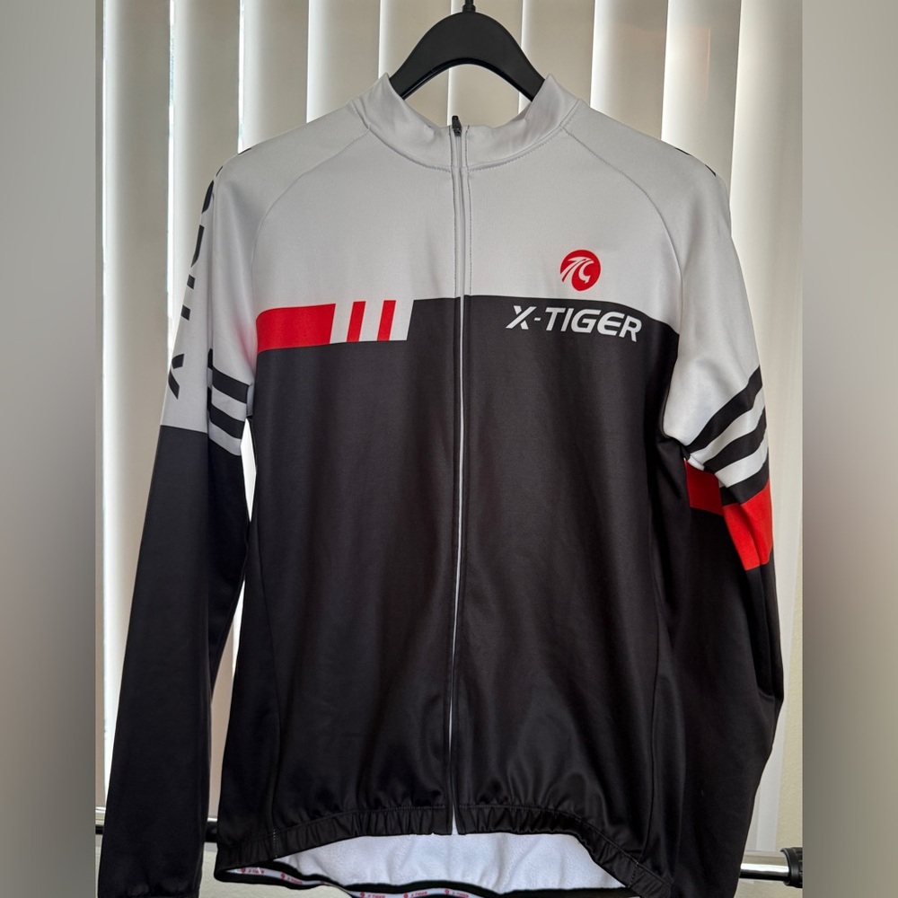 Men's X- Tiger Cycling Jacket Black, Red & White Size X-large *Read*